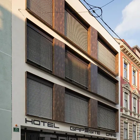 Hotel Gapsite *