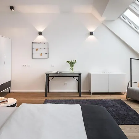 Gapsite Hotel